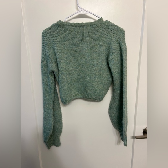 Morrisday 100% Acrylic Green Cropped Sweater - Picture 8 of 8